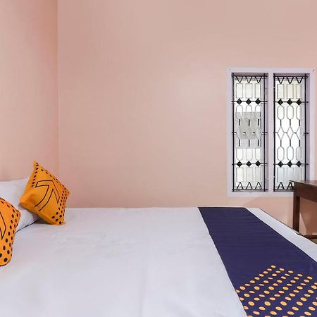 Spot On 68111 Jeena Motels コッラム エクステリア 写真