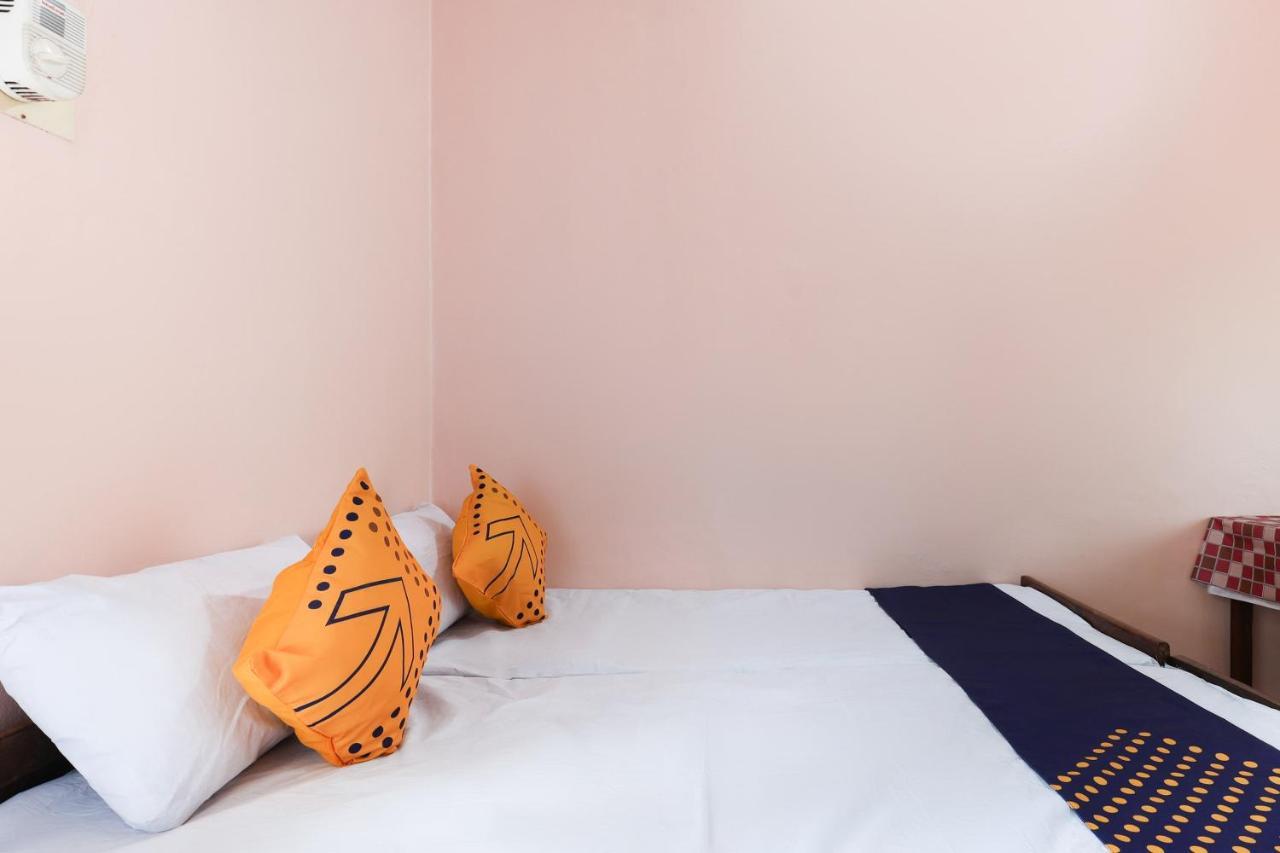 Spot On 68111 Jeena Motels コッラム エクステリア 写真
